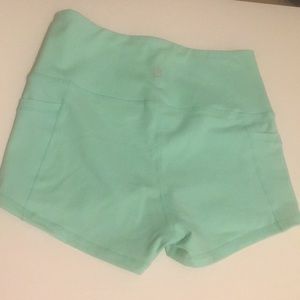 Buff Bunny shorts - size Medium